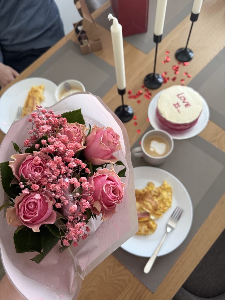 photo_5260328738891699142_y