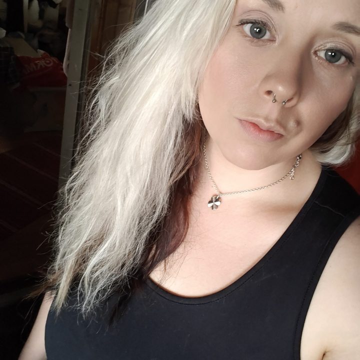 1000151079