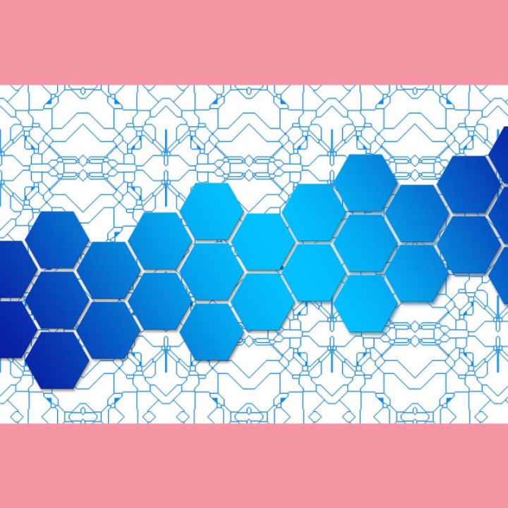 WordPress-logo älypuhelimen näytöllä muiden some-sovellusten joukossa.